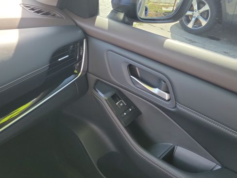 Certified 2023 Nissan Rogue SL w/ SL Premium Package FWD image 29