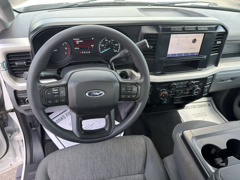 Used 2024 Ford F250 XL w/ STX Appearance Package AWD/4WD image 11