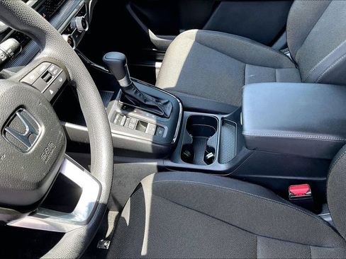 Used 2025 Honda CR-V LX image 15