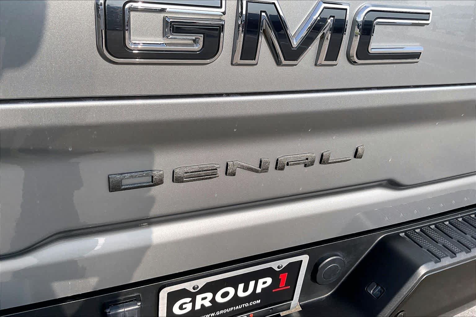 Used 2024 GMC Sierra 2500 Denali Ultimate AWD/4WD image 19