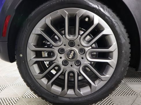 Certified 2025 MINI Cooper S image 30