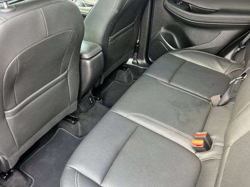 Used 2024 Buick Encore GX Sport Touring AWD/4WD image 16