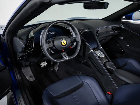 Used 2025 Ferrari Roma Spider image 4