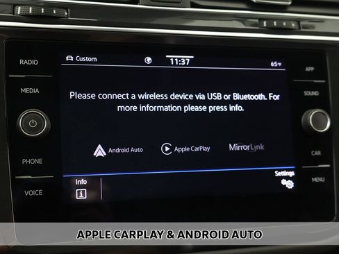 Used 2023 Volkswagen Tiguan SE w/ Panoramic Sunroof Package AWD/4WD image 7