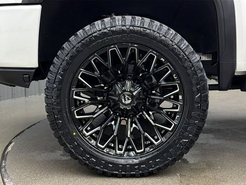 Used 2022 GMC Sierra 2500 Denali image 10