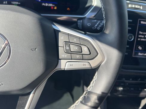 Certified 2023 Volkswagen Tiguan SE image 19