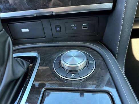 Used 2024 INFINITI QX80 Luxe image 25