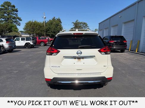 Used 2020 Nissan Rogue SV FWD image 5