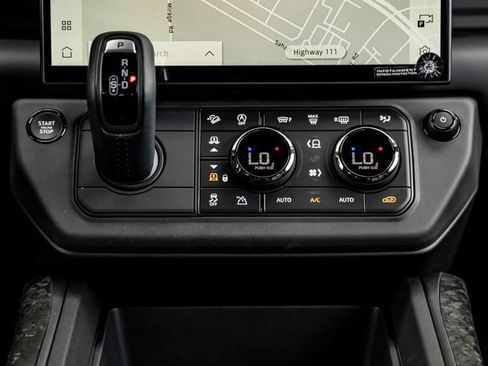 New 2026 Land Rover Defender 110 OCTA AWD/4WD image 25