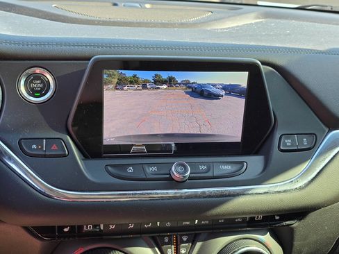 Used 2022 Chevrolet Blazer LT FWD image 14