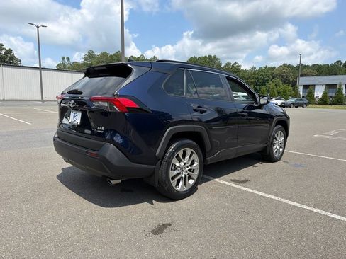 Used 2021 Toyota RAV4 XLE Premium AWD/4WD image 5
