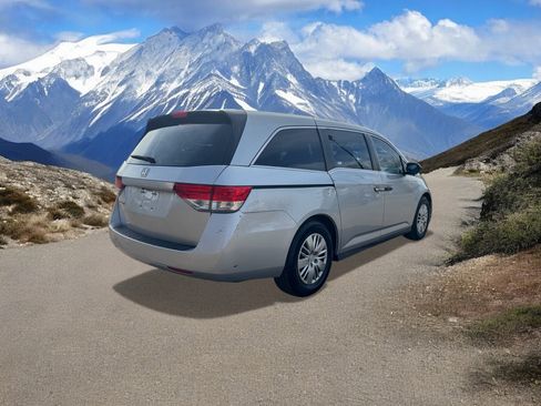 Used 2015 Honda Odyssey LX image 5