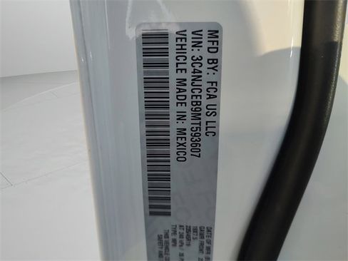 Certified 2021 Jeep Compass 80th Special Edition image 36