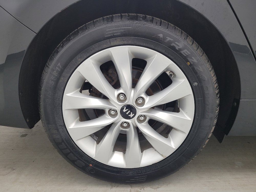 Used 2018 Kia Optima S w/ Panoramic Sunroof Package FWD image 31