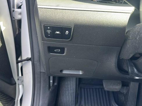 Used 2021 Kia K5 LXS FWD image 12