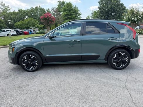 Used 2023 Kia Niro Wind w/ Wind Preserve Package FWD image 6