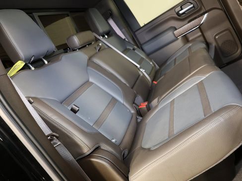 Used 2022 GMC Sierra 3500 Denali image 31