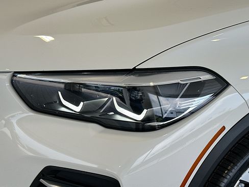Used 2022 BMW X5 sDrive40i w/ Premium Package RWD image 29
