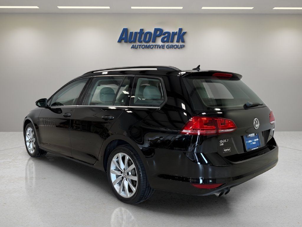 Used 2016 Volkswagen Golf SE FWD image 5