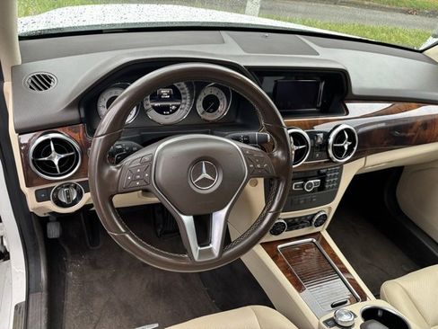 Used 2013 Mercedes-Benz GLK 350 2WD image 5
