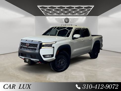 Used 2025 Nissan Frontier Pro-X RWD image 1