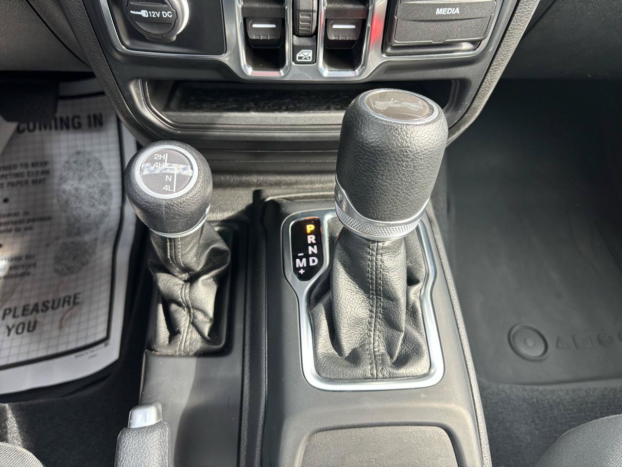 Used 2023 Jeep Wrangler Unlimited Sport AWD/4WD image 25