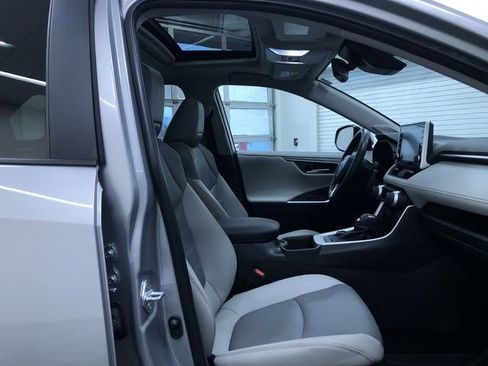 Certified 2022 Toyota RAV4 Limited image 22