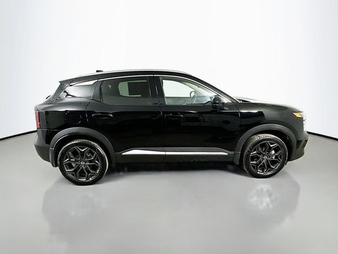 Used 2025 Nissan Kicks SR AWD/4WD image 7