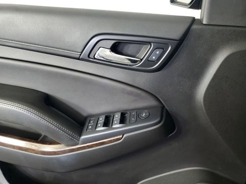 Used 2018 Chevrolet Tahoe LS w/ All-Season Package image 24