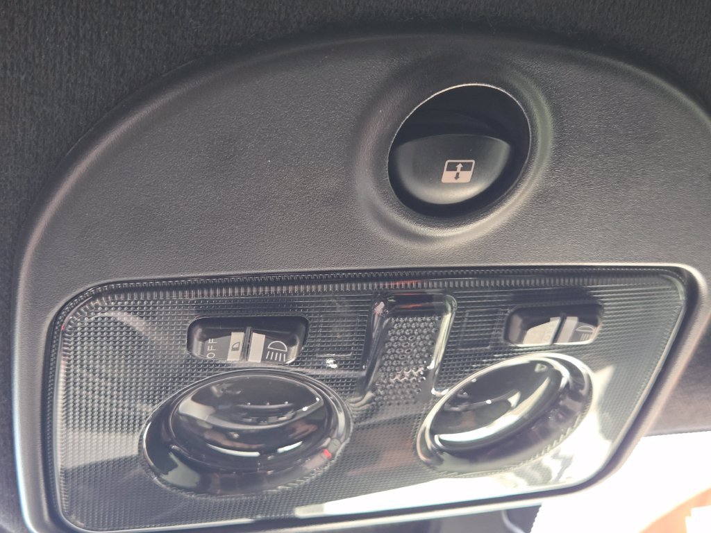 Used 2014 FIAT 500 Abarth w/ Comfort/Convenience Group FWD image 7