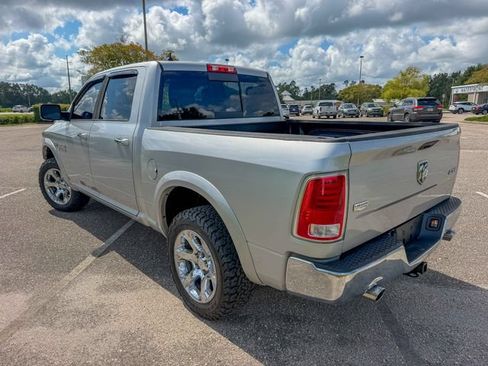 Used 2015 RAM 1500 Laramie w/ Convenience Group AWD/4WD image 5