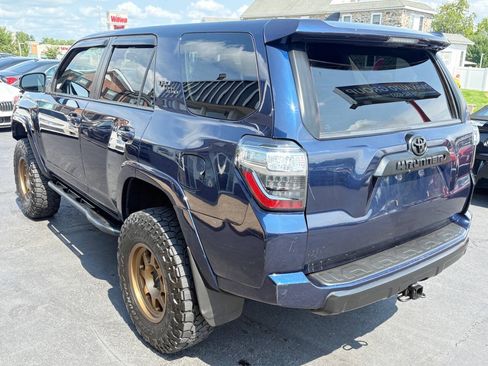 Used 2019 Toyota 4Runner TRD Off-Road Premium AWD/4WD image 5