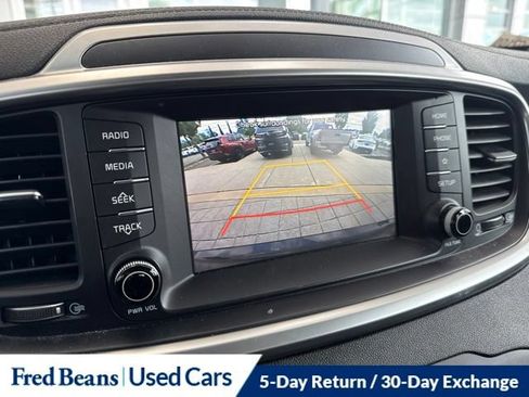 Used 2020 Kia Sorento S FWD image 26