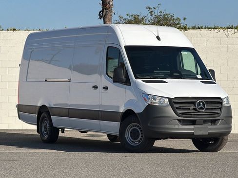 New 2026 Mercedes-Benz Sprinter 2500 image 2