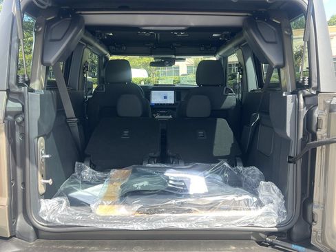 New 2026 Ford Bronco 2-Door AWD/4WD image 15