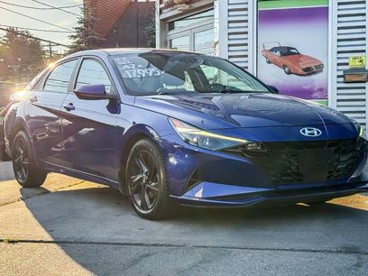 Used 2022 Hyundai Elantra SEL w/ Convenience Package