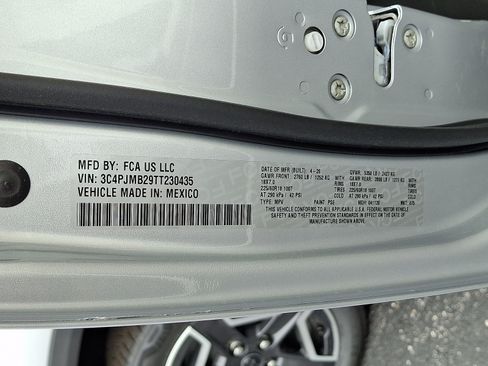 New 2026 Jeep Cherokee Limited AWD/4WD image 17