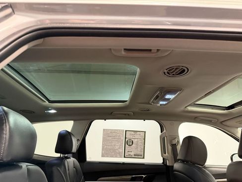 Used 2022 Kia Telluride SX image 16