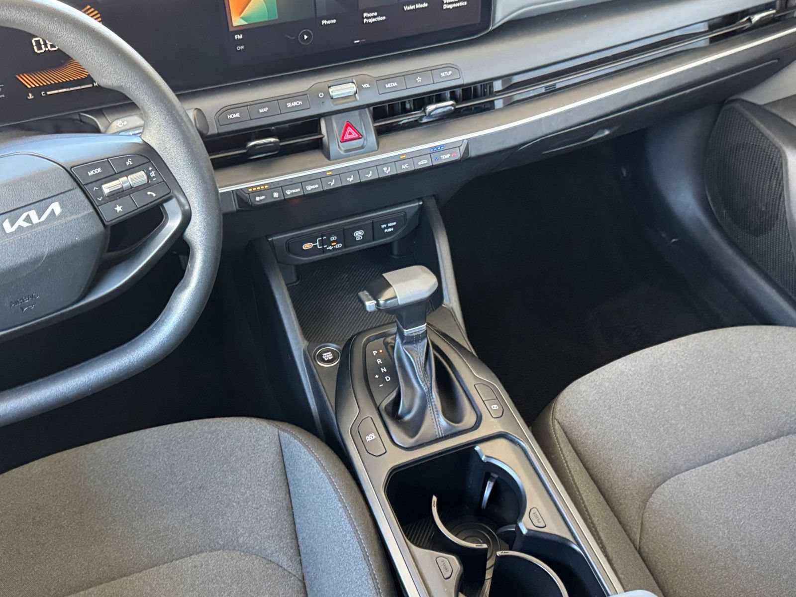 Used 2025 Kia K4 FWD image 40