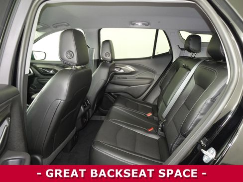 Used 2023 GMC Terrain SLT w/ LPO, Floor Liner Package image 10