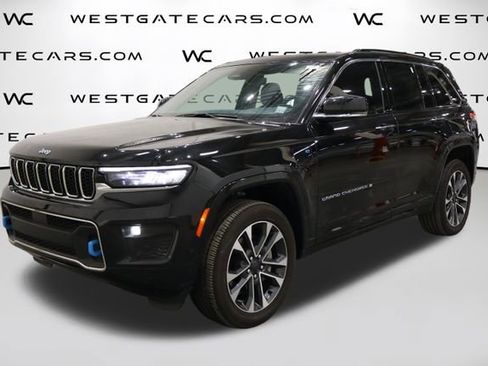 Used 2023 Jeep Grand Cherokee Overland image 1