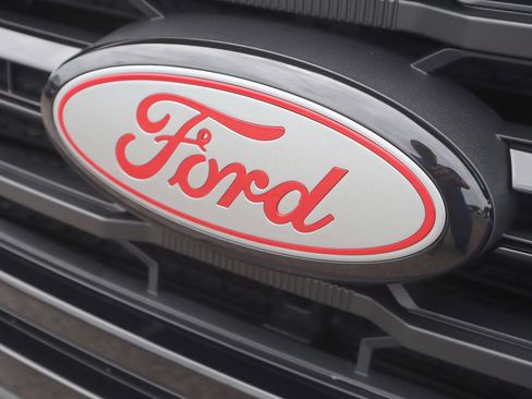 New 2025 Ford F150 XL w/ Equipment Group 103A High image 13