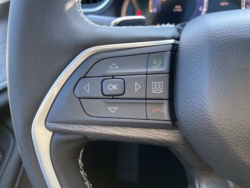 New 2025 Jeep Grand Cherokee Limited image 16