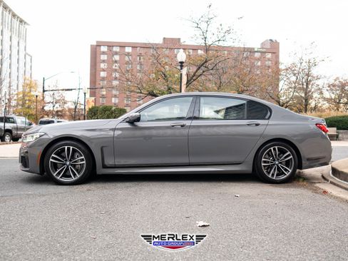 Used 2022 BMW 750i xDrive xDrive M SPORT LINE w/ Executive Package image 4