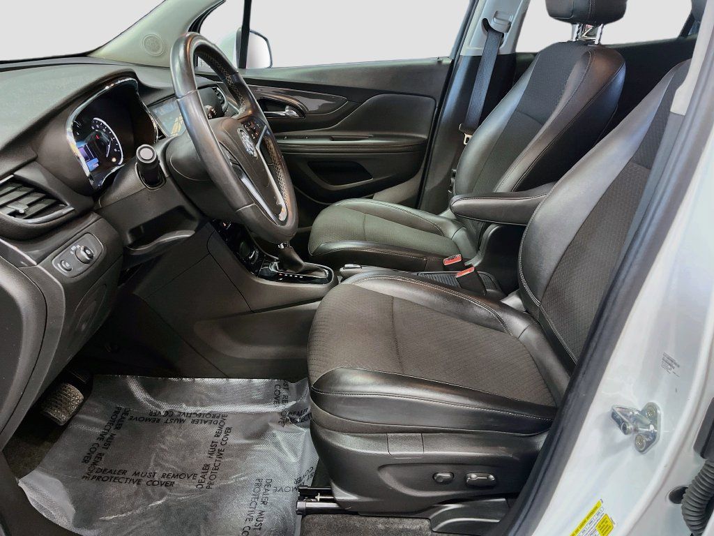 Used 2020 Buick Encore Preferred AWD/4WD image 19