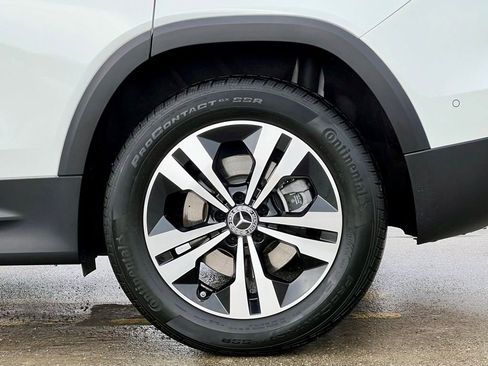 Certified 2025 Mercedes-Benz GLB 250 4MATIC image 10