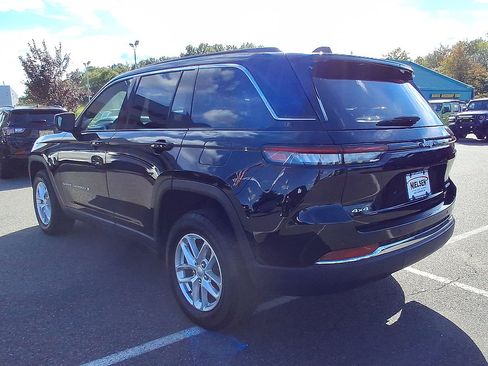 Used 2024 Jeep Grand Cherokee Laredo X AWD/4WD image 28