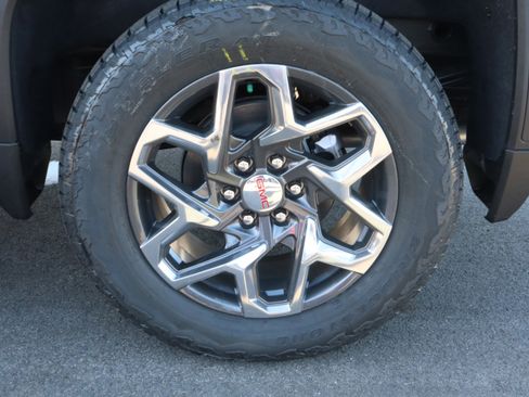 New 2026 GMC Sierra 1500 SLT image 22