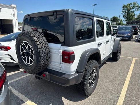 Used 2026 Jeep Wrangler Unlimited Rubicon AWD/4WD image 13
