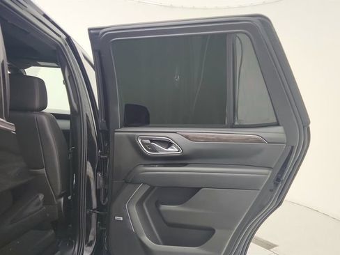 Used 2021 Chevrolet Tahoe LT w/ LT Signature Package RWD image 21